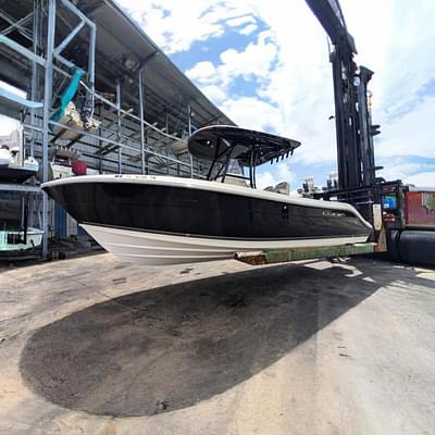 BOATZON | Cobia 237 Center Console 2014