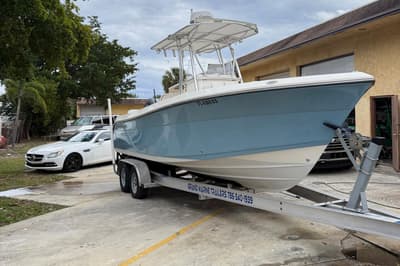 BOATZON | Cobia 237 Center Console 2020
