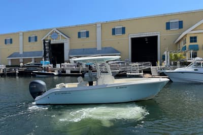 BOATZON | Cobia 237 Center Console 2021