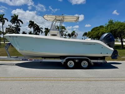 BOATZON | Cobia 237 Center Console 2022