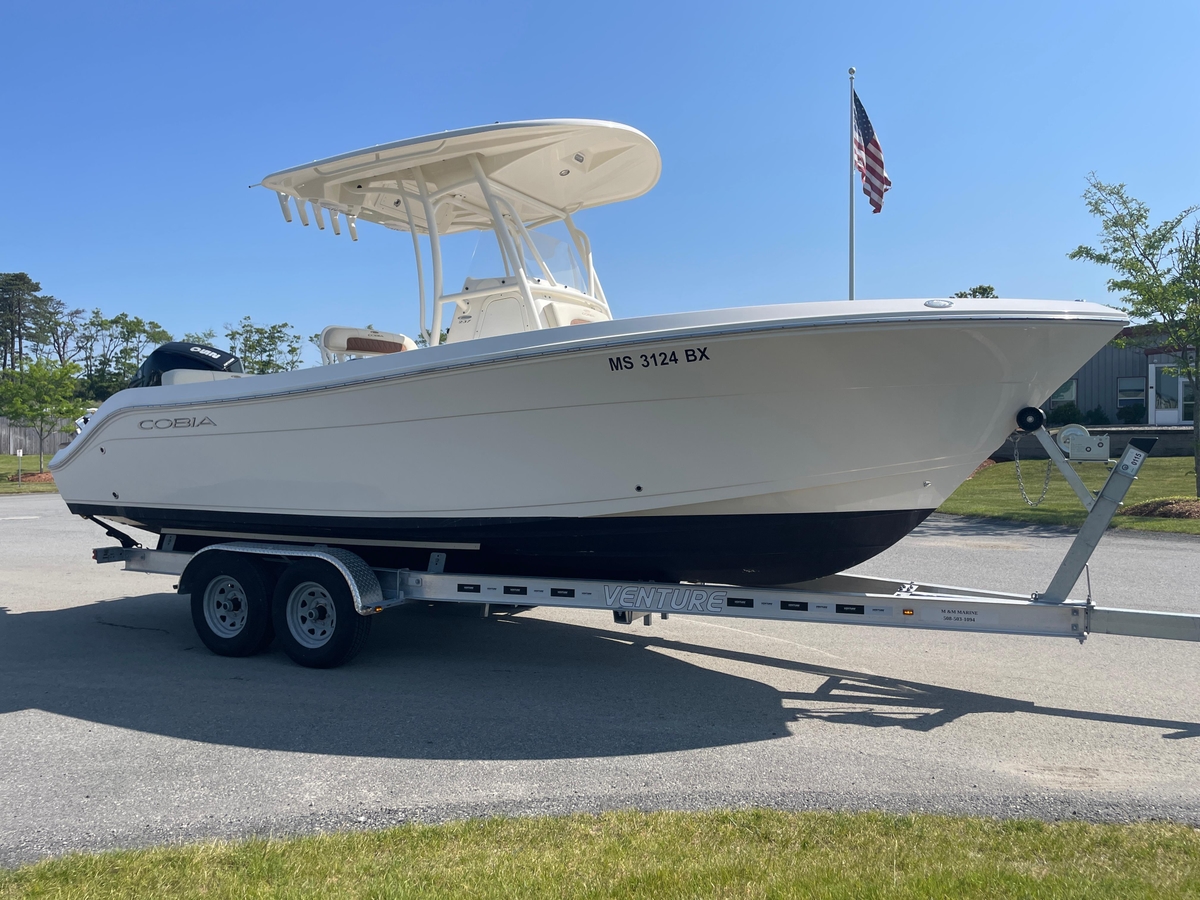 2022 Cobia 237 Center Console - Sold Boat