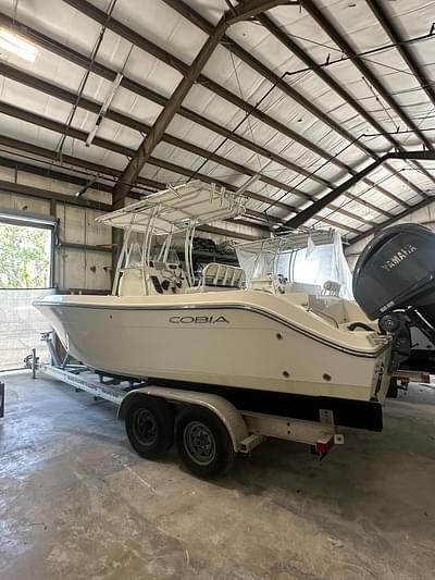 BOATZON | Cobia 237 Center Console 2023