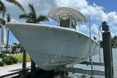 BOATZON | Cobia 240 Center Console 2021