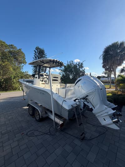 BOATZON | Cobia 240 Center Console 2024