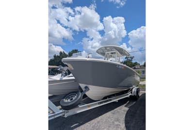 BOATZON | Cobia 262 Center Console 2020