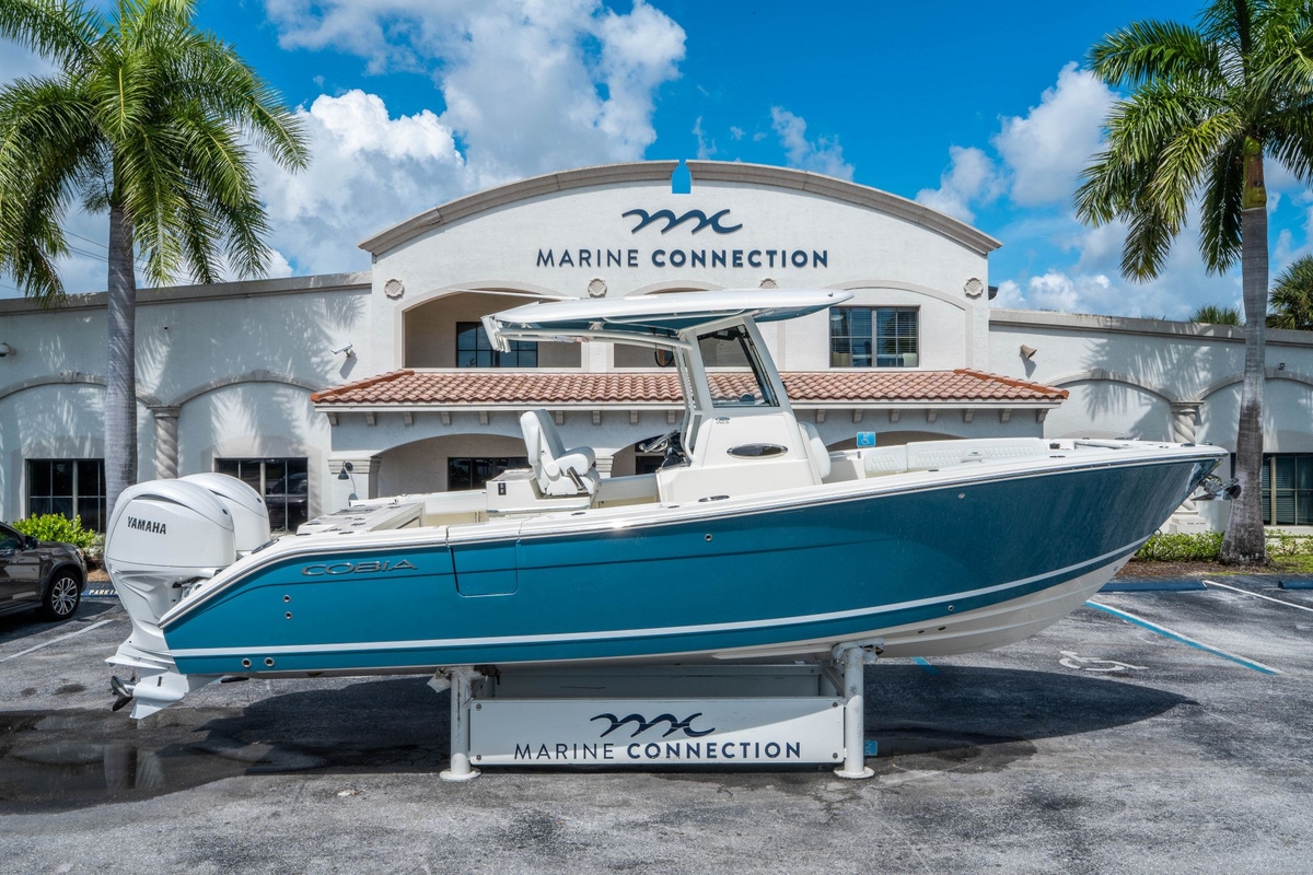 2025 Cobia 265 Center Console - Sold Boat