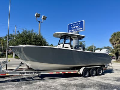 BOATZON | Cobia 285 Open Center Console 2026 BOATZON | Cobia 285 Open Center Console 2026