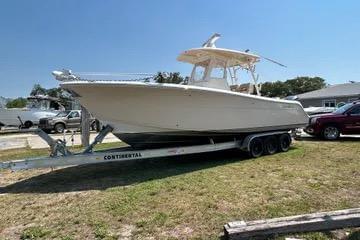 BOATZON | Cobia 296 Center Console 2016