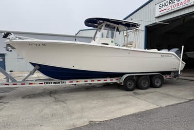 BOATZON | Cobia 301 Center Console 2019