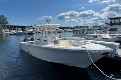 BOATZON | Cobia 301 Center Console 2021
