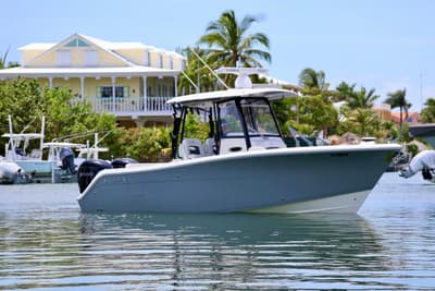 BOATZON | Cobia 301 Center Console 2022