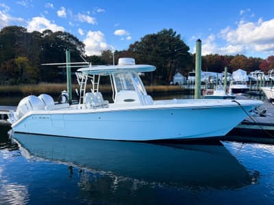 BOATZON | Cobia 301 Center Console 2024
