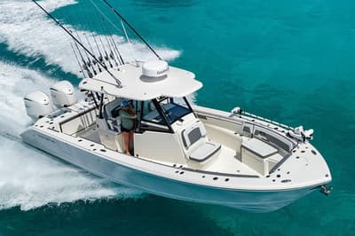 BOATZON | Cobia 305 Center Console 2026