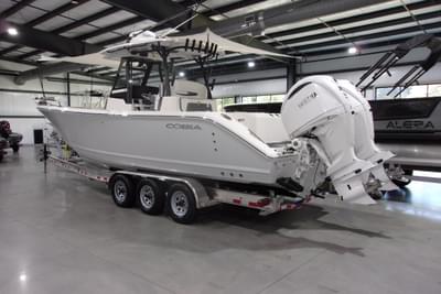 BOATZON | Cobia 305 Center Console 2026 BOATZON | Cobia 305 Center Console 2026