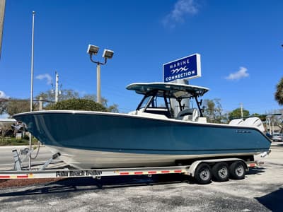 BOATZON | Cobia 305 Center Console 2026