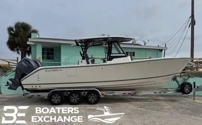 BOATZON | Cobia 305 Center Console 2026 BOATZON | Cobia 305 Center Console 2026