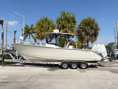 BOATZON | Cobia 305 Center Console 2026