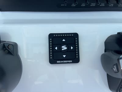 BOATZON | Cobia 305 Center Console 2027 BOATZON | Cobia 305 Center Console 2027