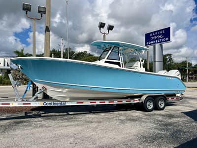 BOATZON | Cobia 305 Center Console 2027