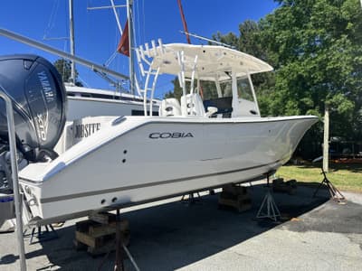 BOATZON | Cobia 320 Center Console 2021
