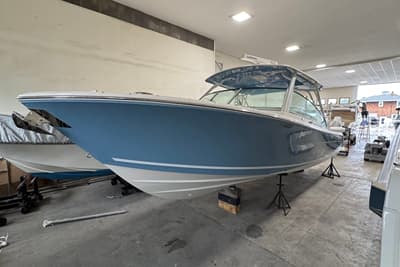 BOATZON | Cobia 330 Dual Console 2021 BOATZON | Cobia 330 Dual Console 2021