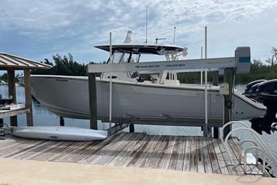 BOATZON | Cobia 344 Center Console 2016