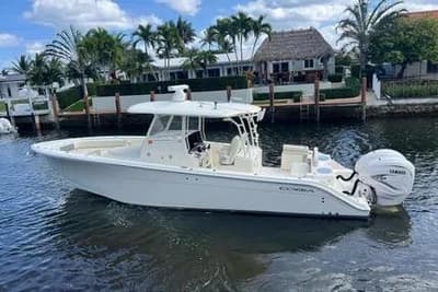 BOATZON | Cobia 350 Center Console 2020