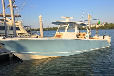 BOATZON | Cobia 350 Center Console 2024