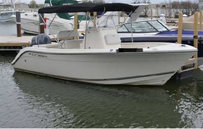 BOATZON | Cobia Boats 201CC 2015
