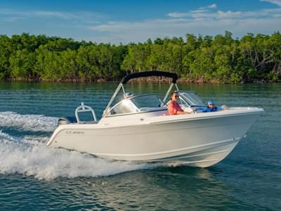 BOATZON | Cobia Boats 220 DC 2026 BOATZON | Cobia Boats 220 DC 2026
