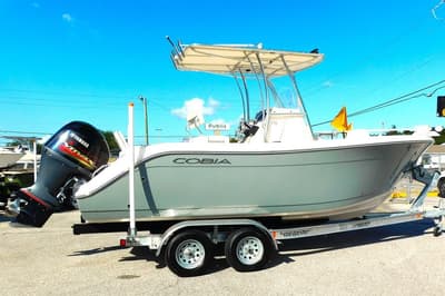 BOATZON | Cobia Boats 220CC 2019