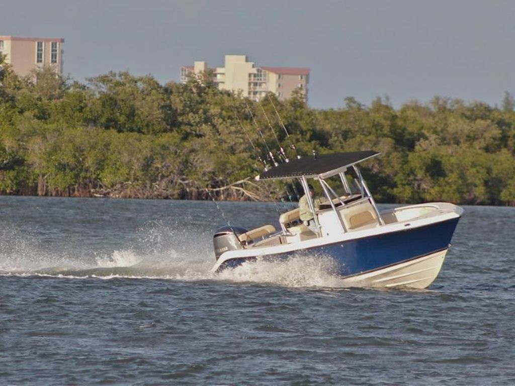 Cobia Boats 237CC 2020