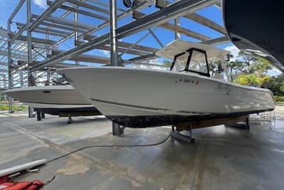 BOATZON | Cobia Boats 296 Center Console 2014 BOATZON | Cobia Boats 296 Center Console 2014