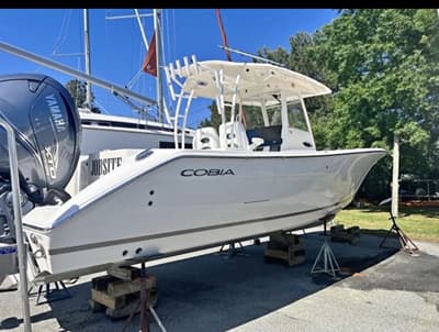 BOATZON | Cobia Boats 320CC 2021