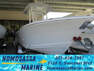 BOATZON | Cobia Boats CC 220 2025 BOATZON | Cobia Boats CC 220 2025