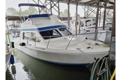 BOATZON | Commander Flybridge Sedan 2001