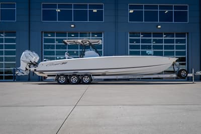 BOATZON | Concept 36 Cuddy Cabin 2019