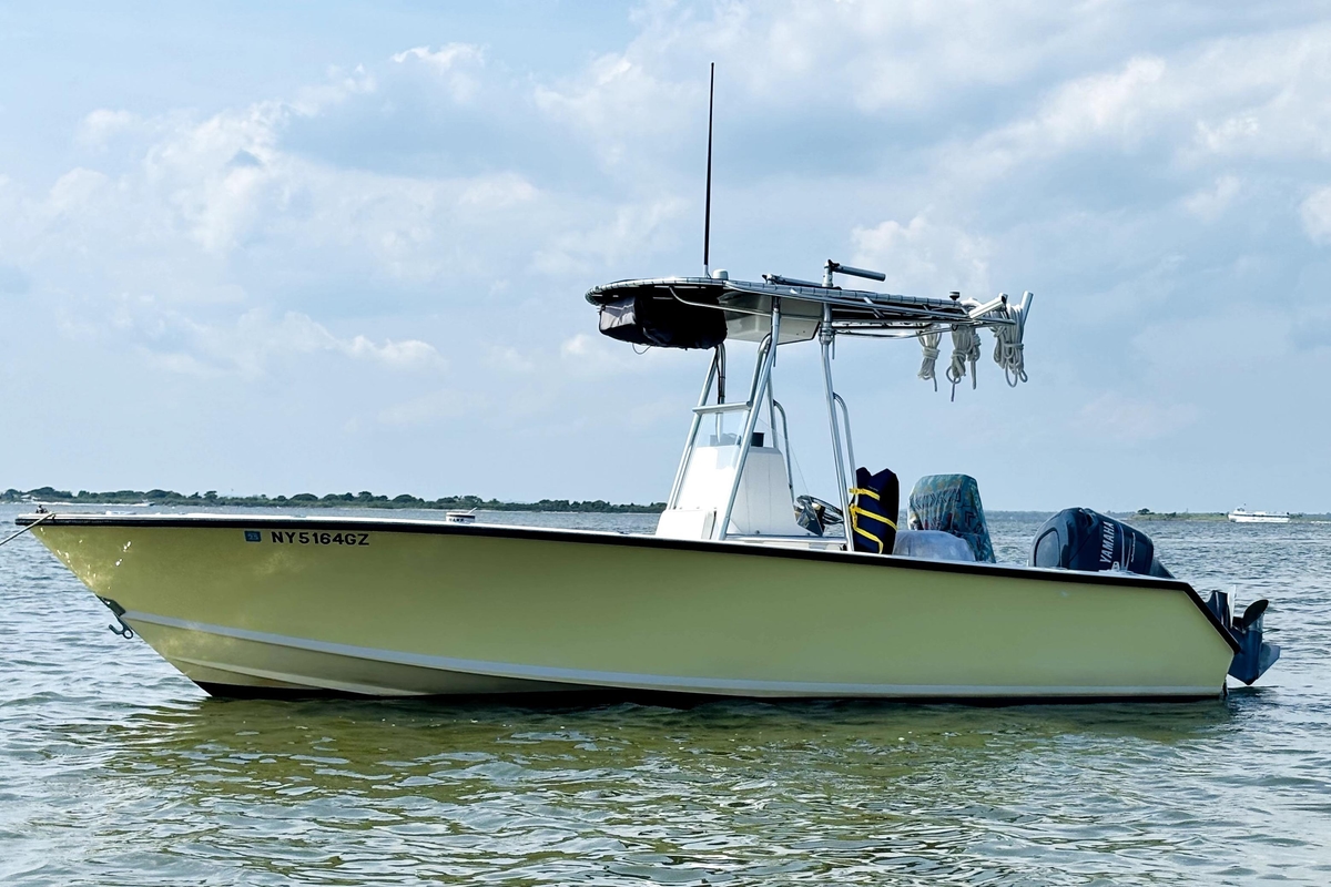 2005 Contender 21 CC - Sold Boat