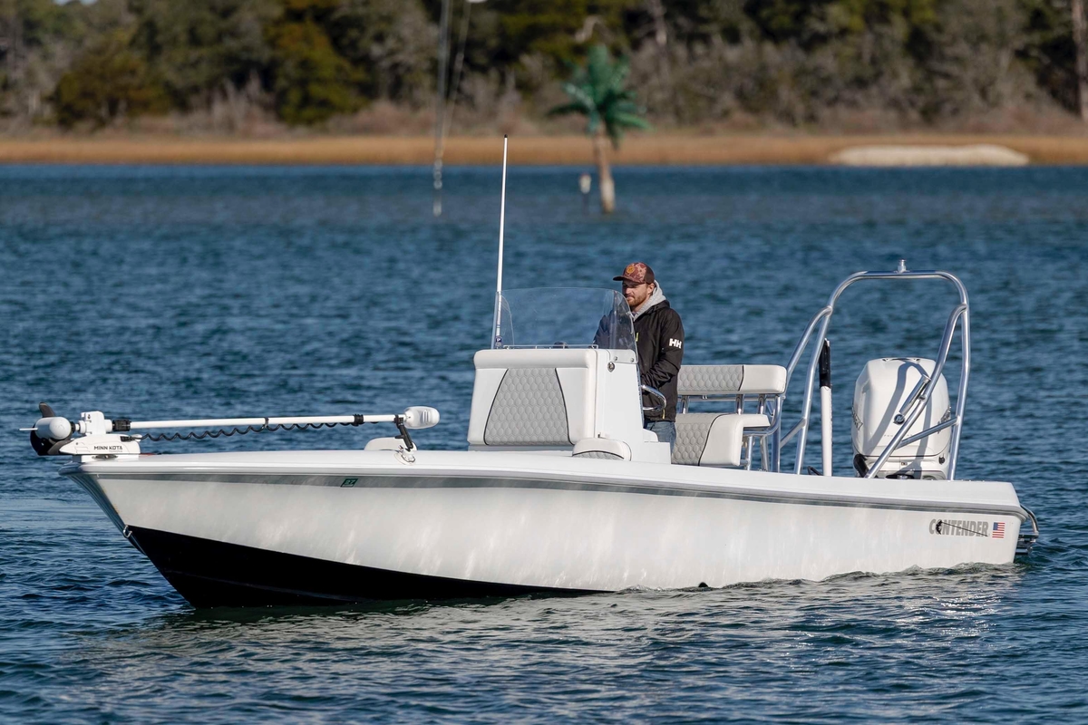 2021 Contender 25 Bay - Sold Boat