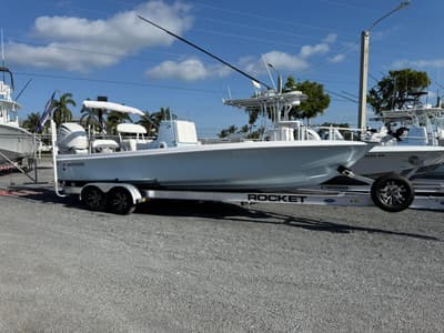 BOATZON | Contender 26 Bay 2023