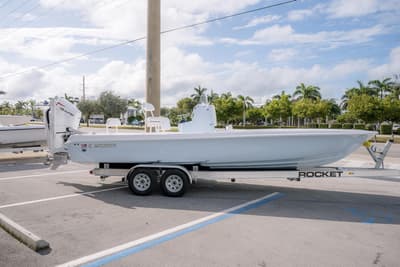 BOATZON | Contender 26 Bay 2026