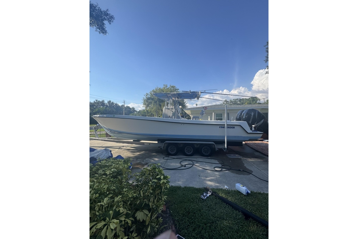 2005 Contender 31 Open - Sold Boat