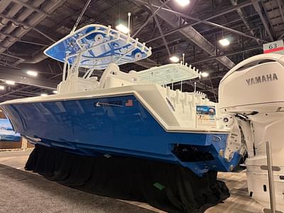 BOATZON | Contender 32 ST 2025
