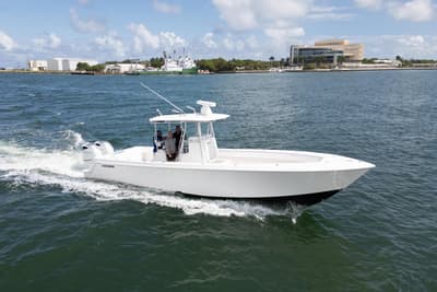 BOATZON | Contender 35 ST 2014