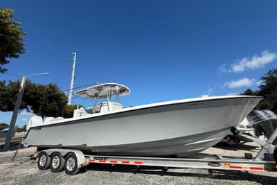 BOATZON | Contender 35 ST 2016