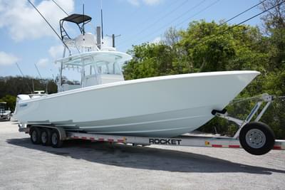 BOATZON | Contender 39 ST 2024