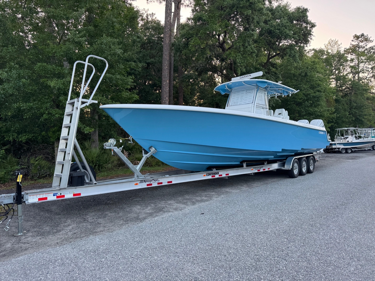 2025 Contender 39 ST - Sold Boat
