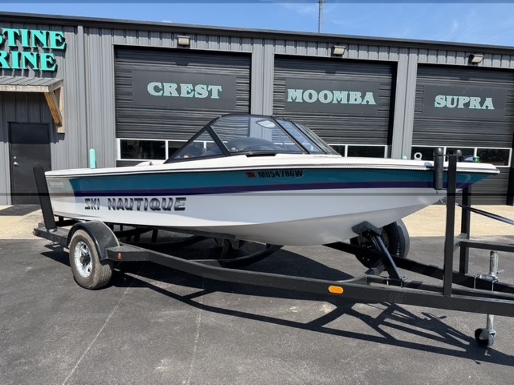 1994 Correct Craft Ski Nautique - Sold Boat