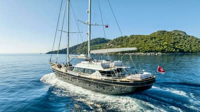 BOATZON | Costruzioni Navali Tigullio Castagnola Custom 2013