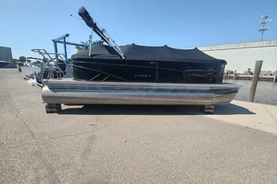 BOATZON | Crest 220SLC Classic LX 2024